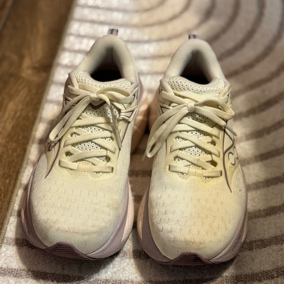 Saucony Women's Beige Athletic Shoes - Picture 3 of 4